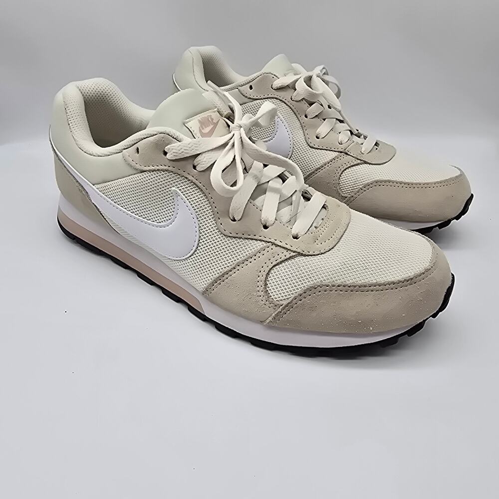 Nike Women's Lace Up MD Runner 2 Trainers Sneaker Shoes Beige White Size 9.5